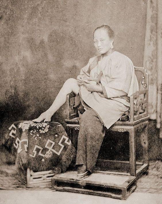 三寸金莲与生肖的神秘交织之旅