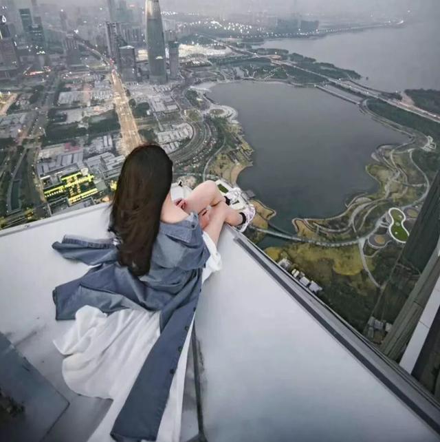 海归女硕士婚前跳楼悲剧，背后的家庭发声与深思