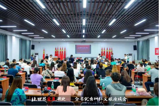 漂流小孩哥的姐姐直播带货之路，探索成长，蜕变之旅