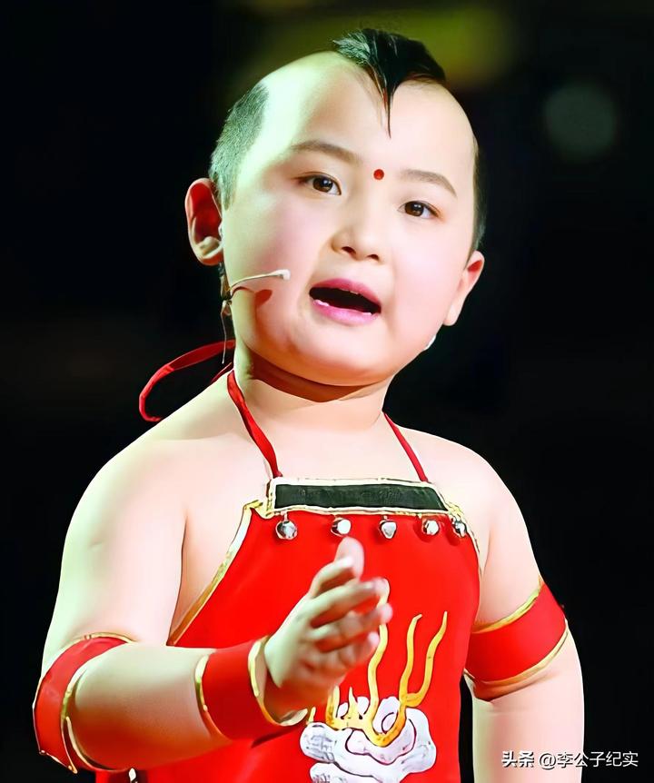 邓鸣贺生辰八字解析，天赋异禀的闪耀之星揭秘其生辰奥秘
