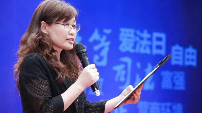 王晓玉，星座魅力与杰出人才的非凡成就