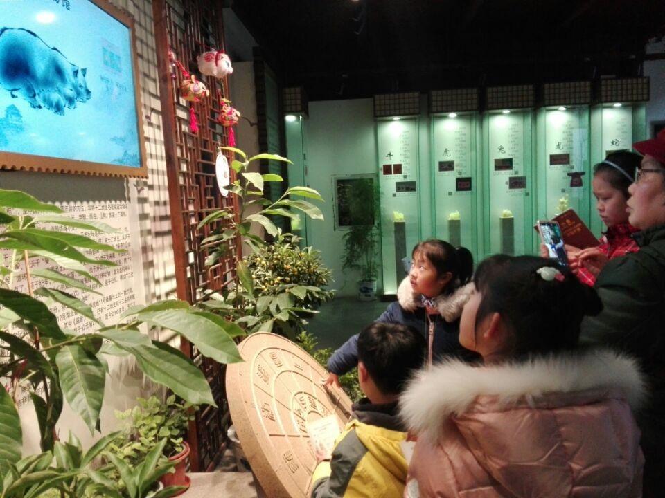 揭秘生肖规律，早晚是一顿指的哪个生肖？