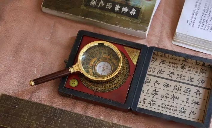 生辰八字与易经中的智慧探索
