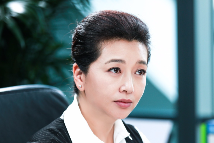 江姗生辰八字的解读与未来人生展望揭秘
