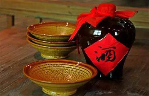 生辰八字酒，传统酿酒工艺与命理文化的独特融合