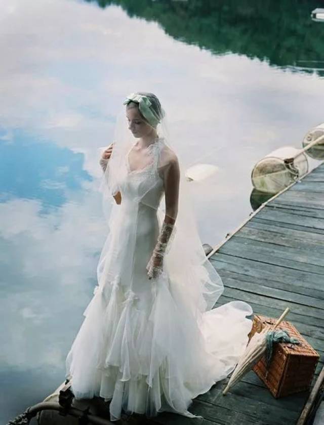 火象星座婚纱，激情与浪漫的完美交织