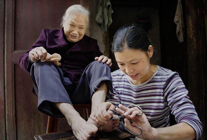 母亲与三千子女的爱的传奇故事