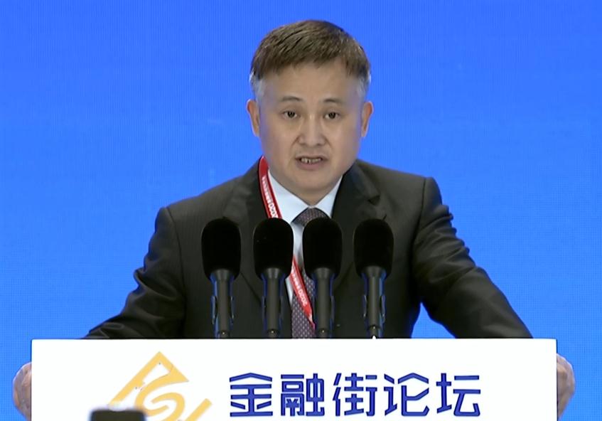 潘功胜谈宏观审慎管理政策，完善工具箱，强化管理力度