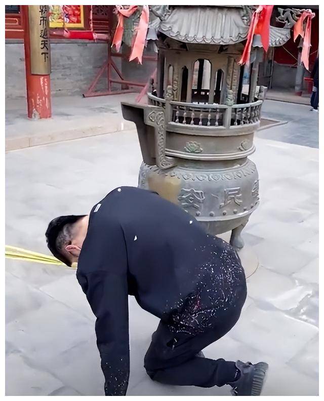 独自祭拜父母的心灵之旅，一个24岁男生的心灵之旅纪实