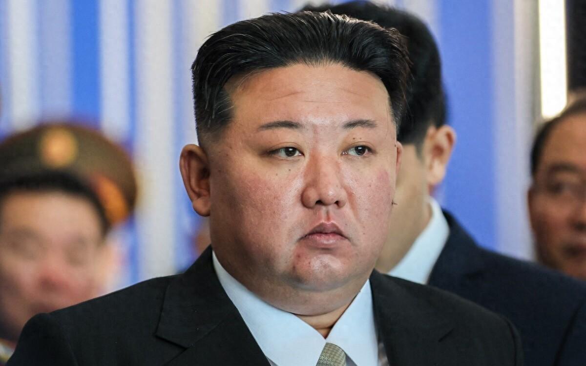 中国驻朝鲜使领馆清明祭扫活动，传承友谊与敬意缅怀先烈