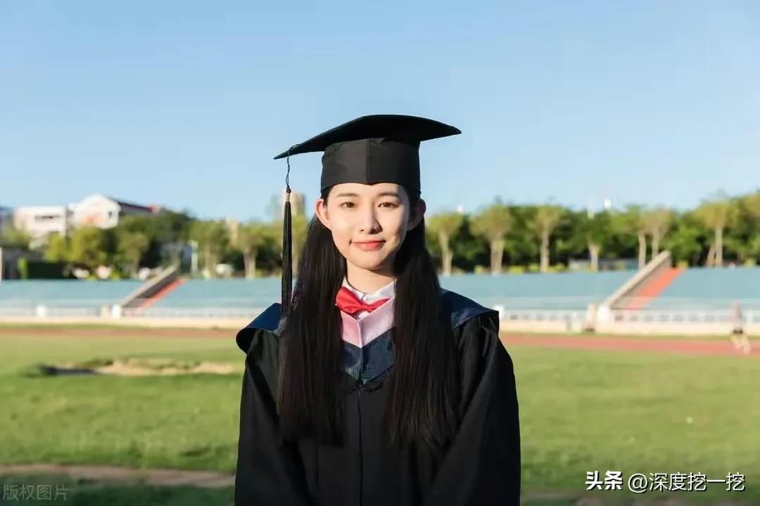 中年男教师的辉煌蜕变，妻子的支持成就博士之路的辉煌成就