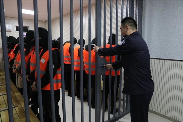 市场监管打击养老诈骗，挽回老年消费者损失逾四十万元