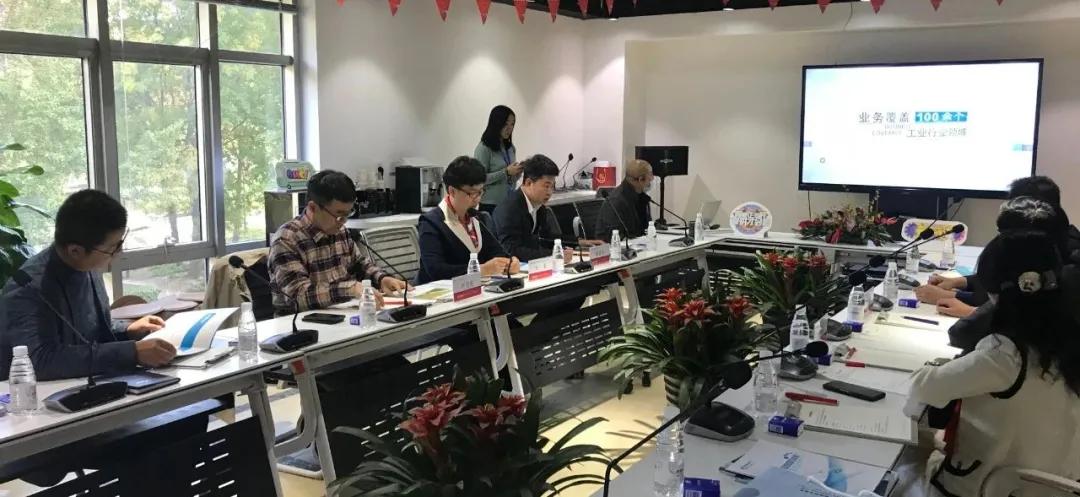 鸿达兴业实控人信披违规遭证监会立案，投资者索赔路径启动，投资者可索赔维权。