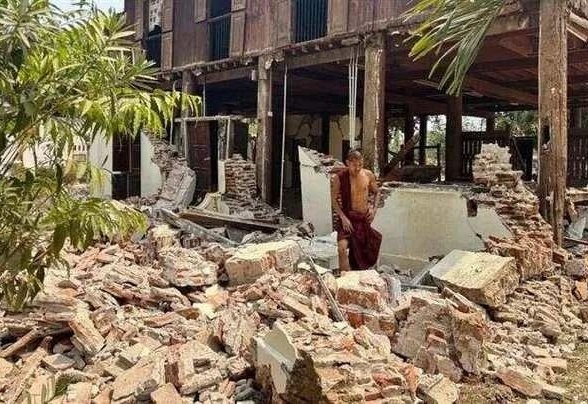 缅甸地震灾难，悲痛中的生命逝去与重建希望