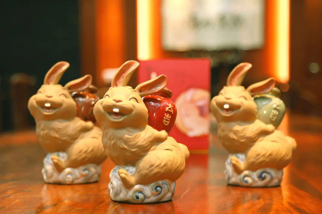 泰国兔年生肖产品受热捧，传统与时尚完美融合，传承年节文化魅力