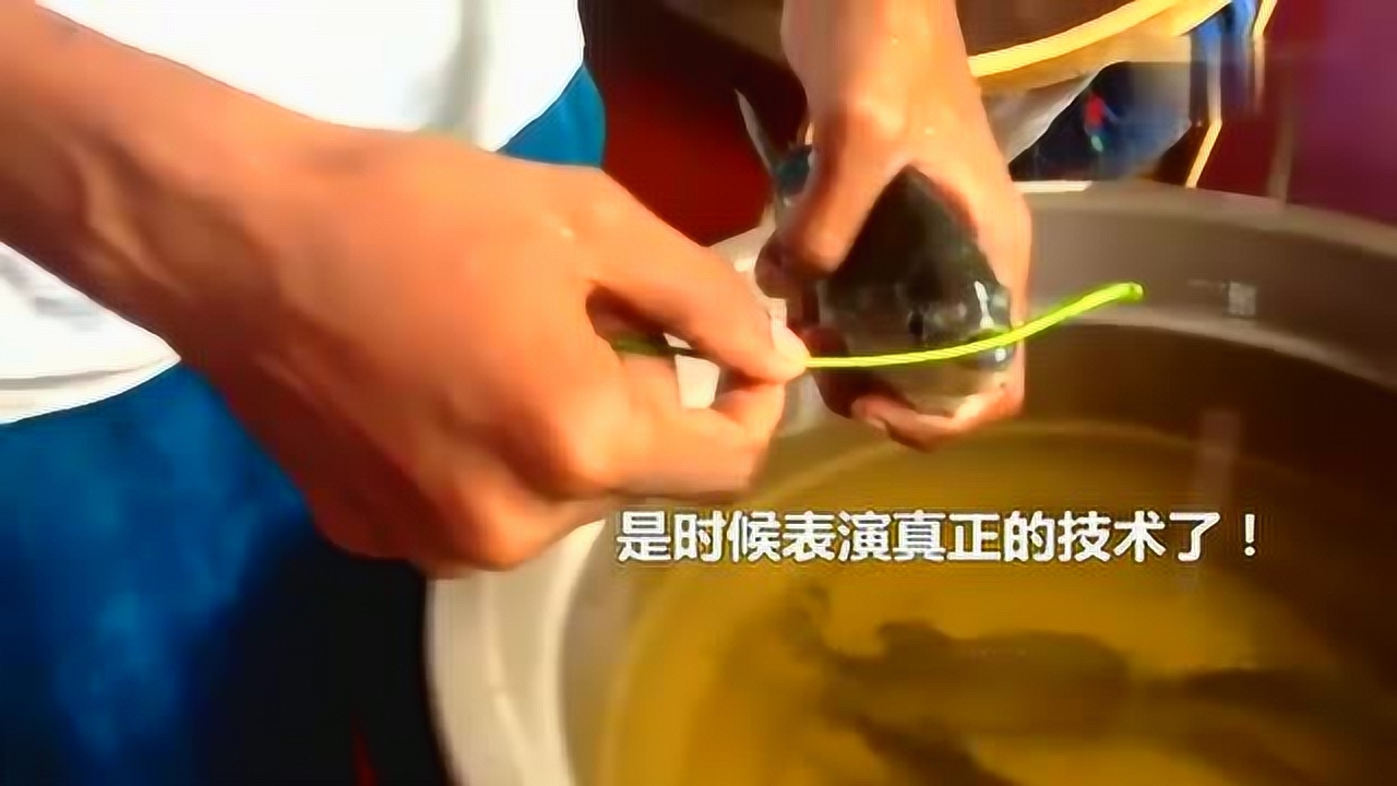 甲亢哥外媒增百万关注，独特后空翻瞬间燃爆全网