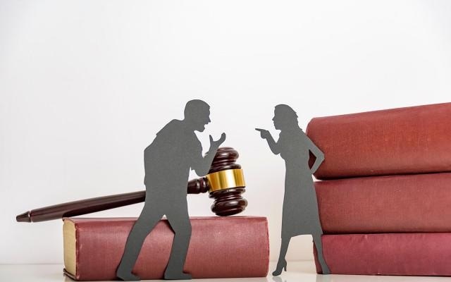 妻子给母亲转账122万引发家庭财产纠纷，丈夫起诉返还的法律问题探讨