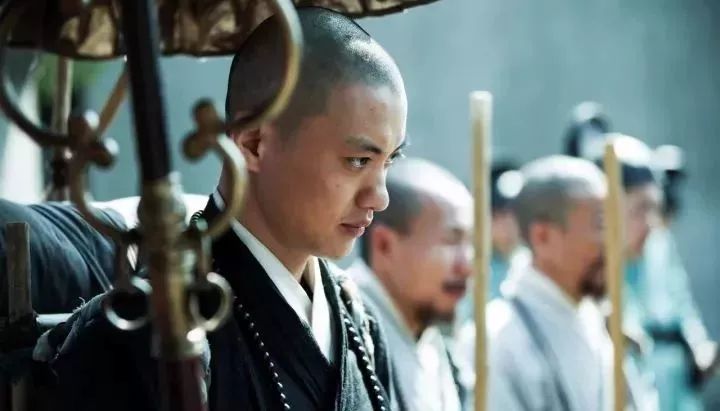 甲亢哥与少林和尚的激情直播，热爱与激情的交融之夜