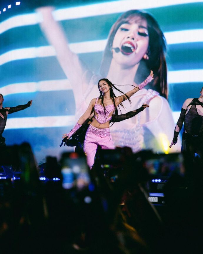 Jennie科切拉，音乐界崭露锋芒的新星
