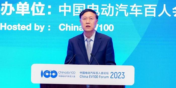 国资委副主任赵世堂强调，加快形成重点汽车芯片自主保障能力
