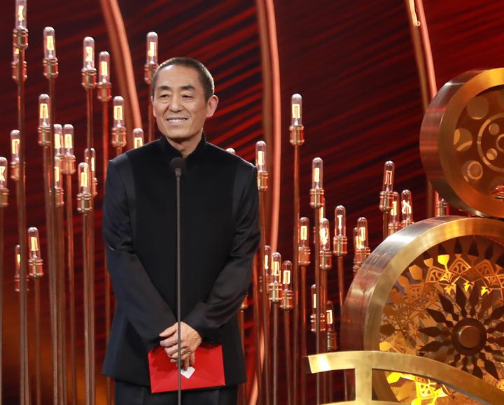 张艺谋寄语下的火热春节档，预售超7亿，大片齐发助力中国电影腾飞，平均片长超130分钟，希望符合您的要求。