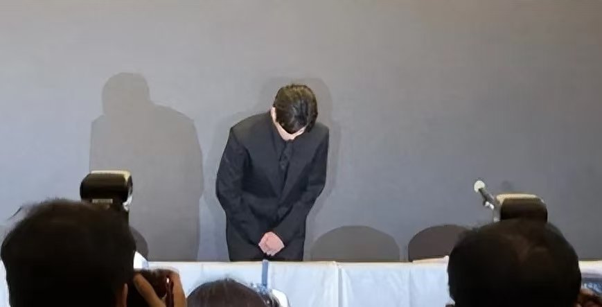 国产AI表演艺术揭秘，金秀贤痛哭背后的故事与表演艺术中的AI影响