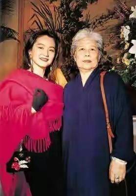张本智和发文庆祝妹妹夺冠，家族荣耀背后的奋斗与坚持精神闪耀胜利时刻