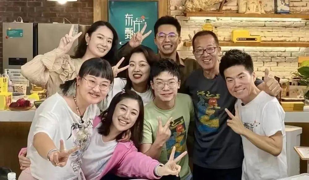俞敏洪与罗永浩齐聚淘宝直播，双11隔空宣战抖音电商，跨平台超级主播时代来临？
