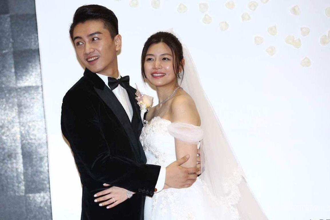 陈妍希离婚背后的故事与陈晓的晓晓星工作室新篇章，爱情落幕，事业再起航