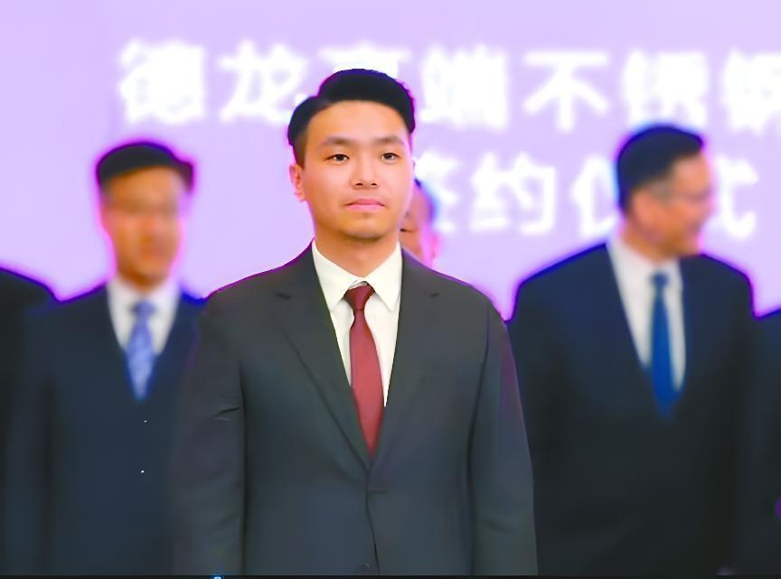她成就传奇，新女首富执掌集团年营收超7000亿元