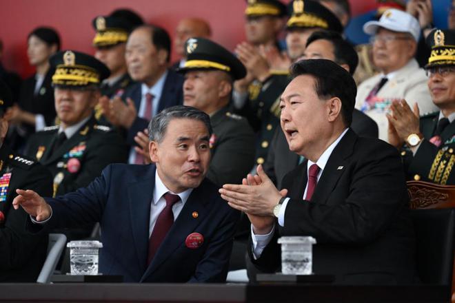 韩国政坛震荡，案件同期开庭引发深度影响与未知震动