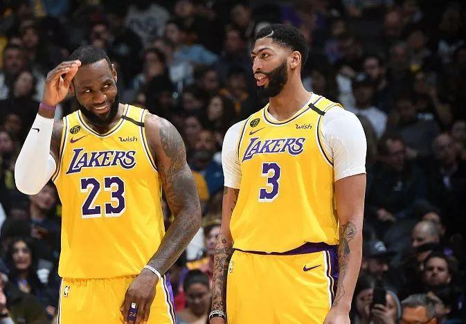 NBA赛场风云变幻，掘金憾负马刺，湖人排名逆袭