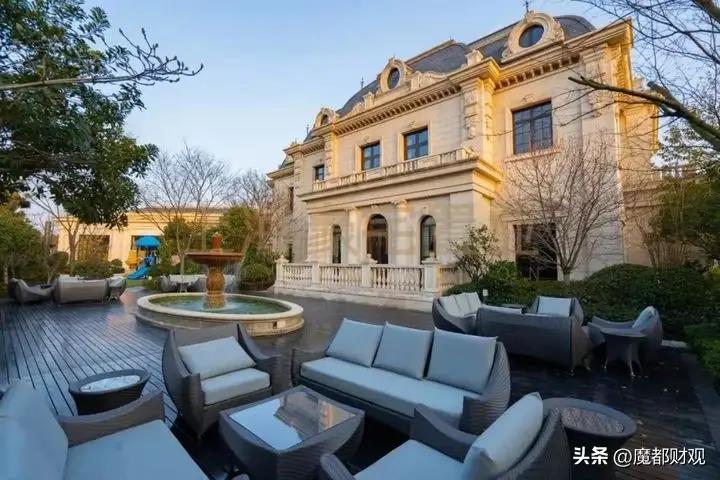 上海豪宅楼盘开盘热销，最贵住宅总价达惊人1.13亿，日光现象揭秘