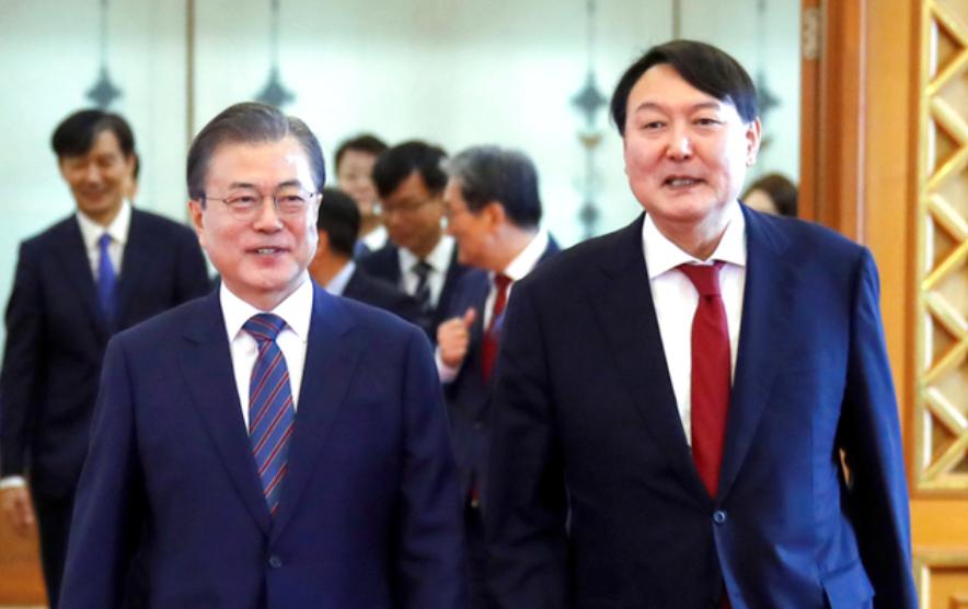 尹锡悦核心亲信调查期间身亡真相揭秘，背后隐藏的秘密浮出水面？