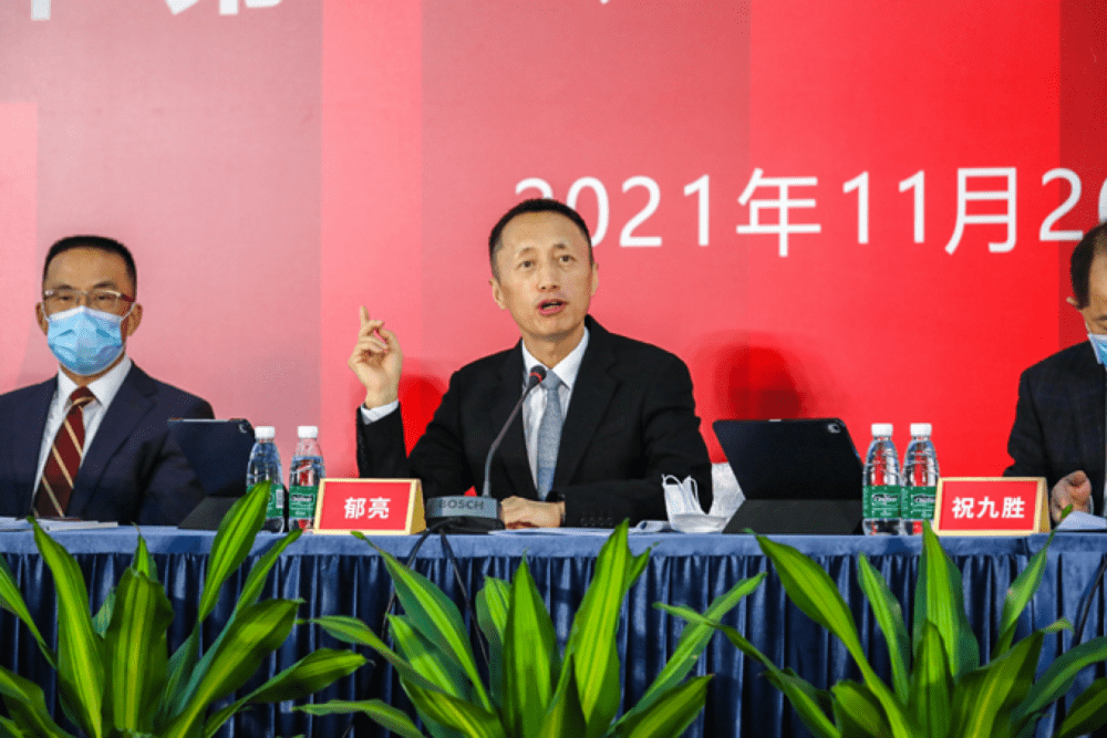 中国生物制药董事会主席谢其润谈新征程机遇与挑战，新春寄语展望充满机遇的未来之路。