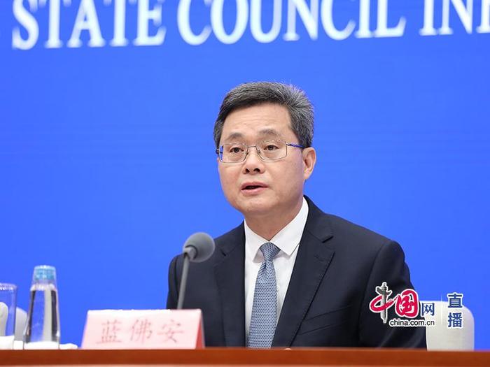 蓝佛安推动城乡居民基础养老金提升，惠及超3亿人口，退休职工养老金水平相应提高