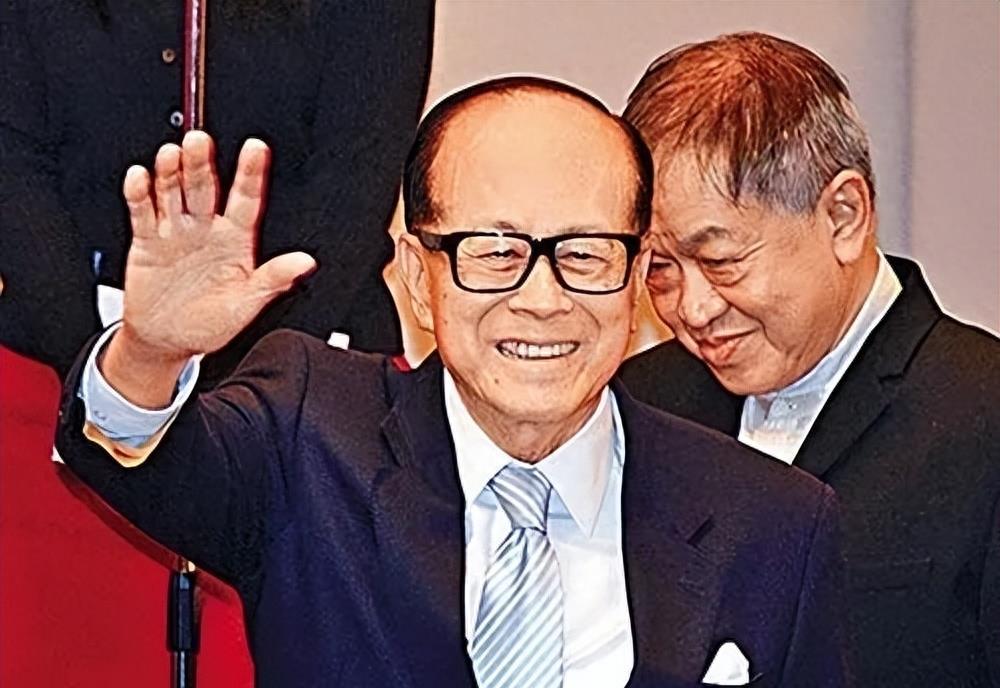 碧桂园系四只境内债复牌在即，本息兑付安排调整通知，复牌日期定于10月21日