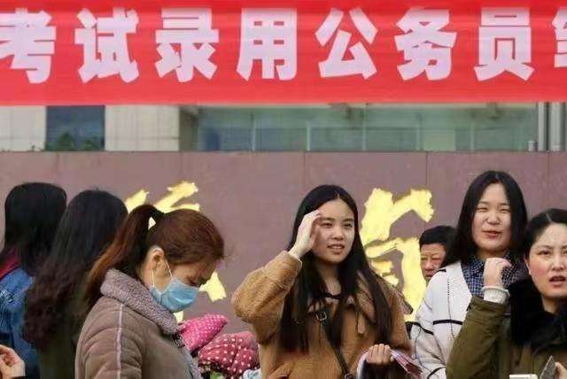 美国面临债务海啸，公共财政失控引发投资者担忧