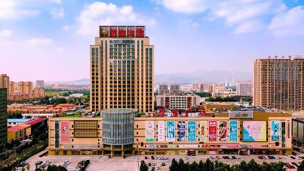 黄金股早盘强势反弹，紫金矿业与招金矿业领跑市场涨势近5%