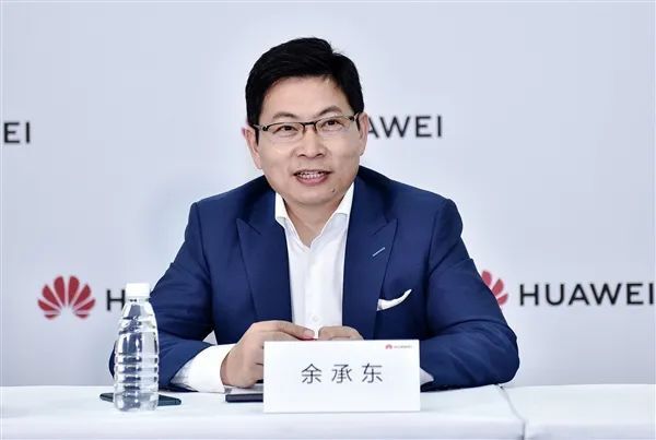 余承东卸任华为车BU董事长背后的原因深度解析，揭秘决策背后的动因