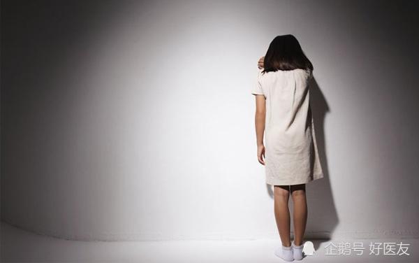 女子整理表妹遗物惊现老师性侵证据揭秘