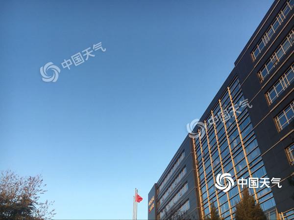 北京空气质量持续创历史同期最优，蓝天保卫战胜利与未来挑战展望