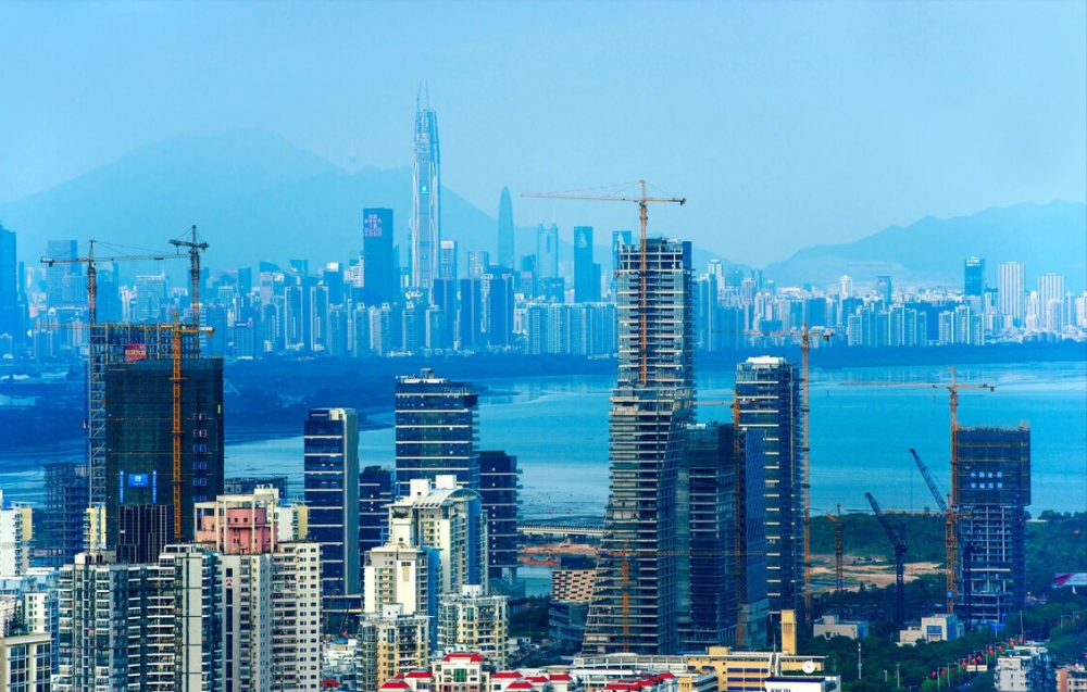 深圳楼市现状与发展趋势，网红盘华润城褪色，未来走向探寻之路