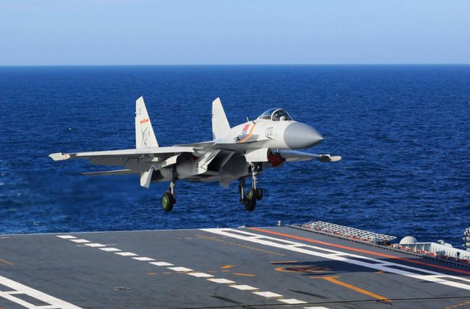 外媒称空警600在福建舰上弹射成功意义重大，舰载航空力量新突破！