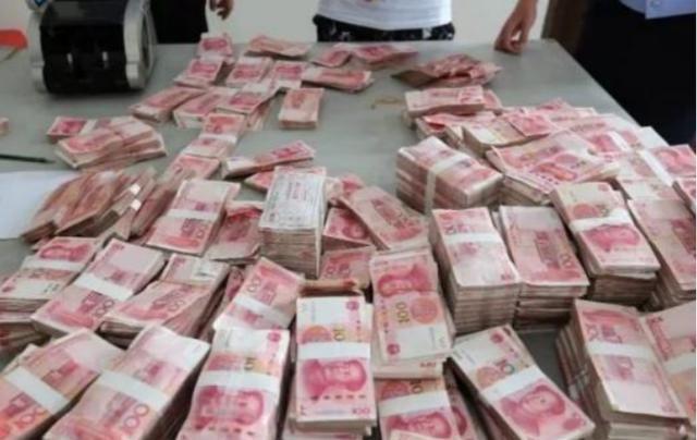 监管层稳汇率动作解析，观察与评估