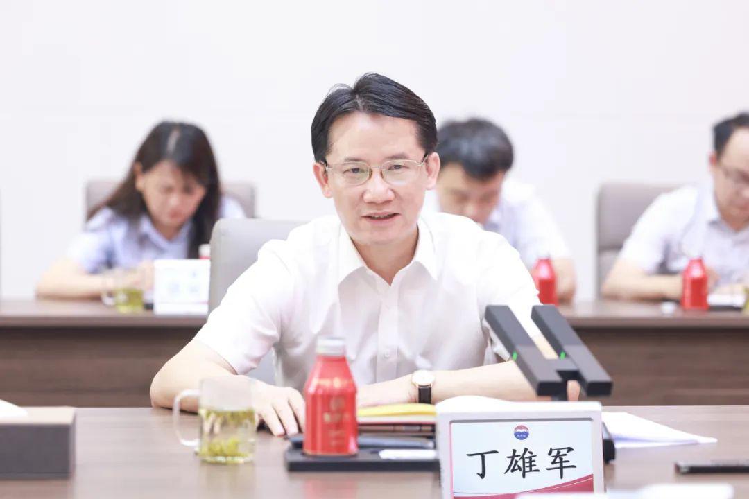 茅台学院七个二级学院揭牌仪式，开启新篇章，共筑辉煌未来