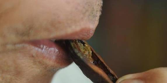 青春嚼榔之痛，槟榔人生与面部变形记的历程