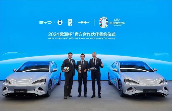 问界M8最新动态曝光，开启新能源汽车市场新纪元