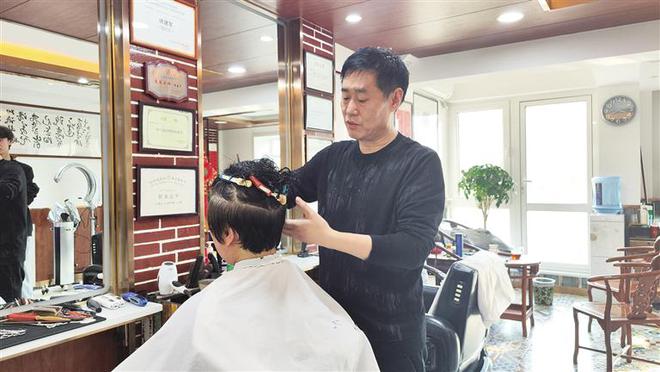 晓华理发店与春晚的非凡邂逅