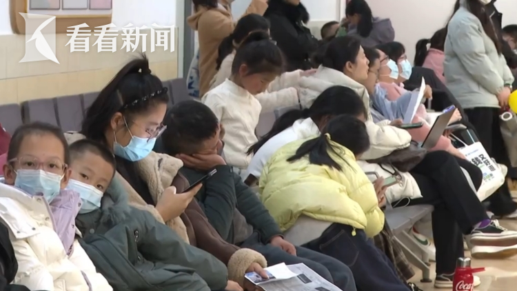 上海甲流高发期，患者就诊量激增